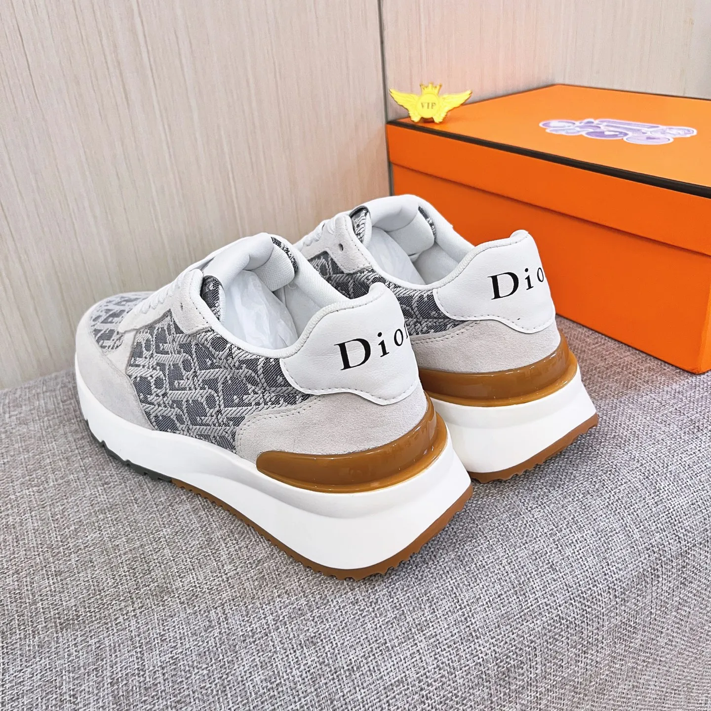 Men's men's shoes💰 460 men's shoes💰[Dior]🔥Men's high-end brand of shoes official website 1:1 latest masterpiece: the upper is made of Italian imported first-layer cowhide with a comfortable and breathable lining➕original non-slip and wear-resistant outsole🔥, making walking more convenient and comfortable! An exclusive new model, a stunning work, a beautiful 1:1 replica [color] compared to the official quality! Create a fashionable personality to set off your uniqueness! A must-have for trendy men! Classic🔥Size: 38-44 Color: 🔥Multiple colors available🔥.